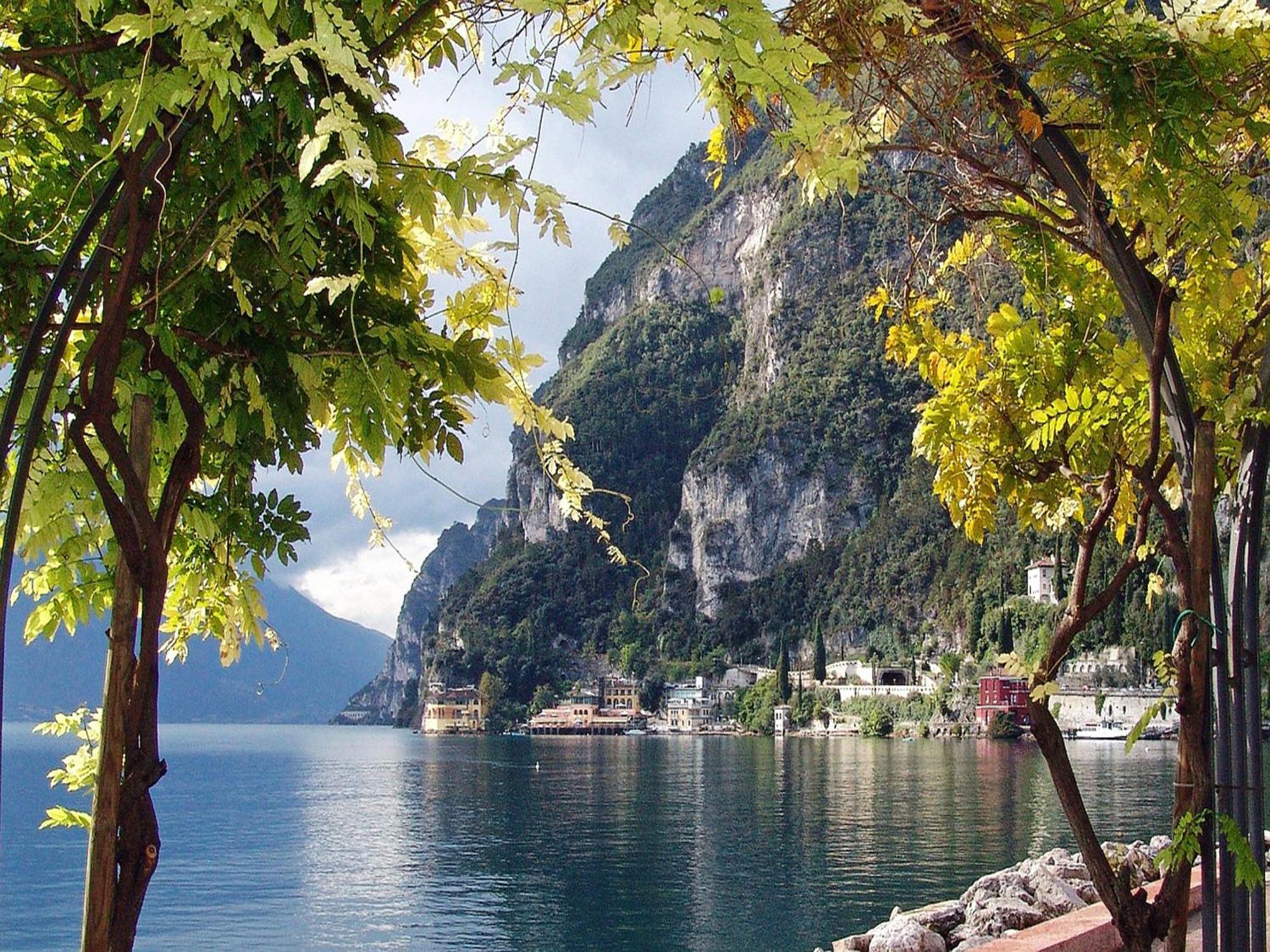 Infinity View Garda Lake Tenno Eksteriør bilde