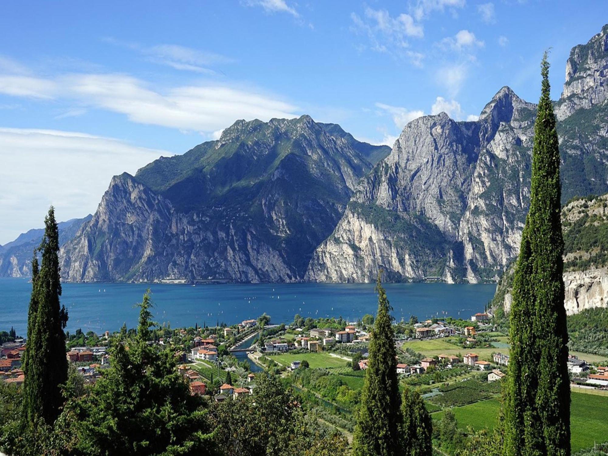 Infinity View Garda Lake Tenno Eksteriør bilde