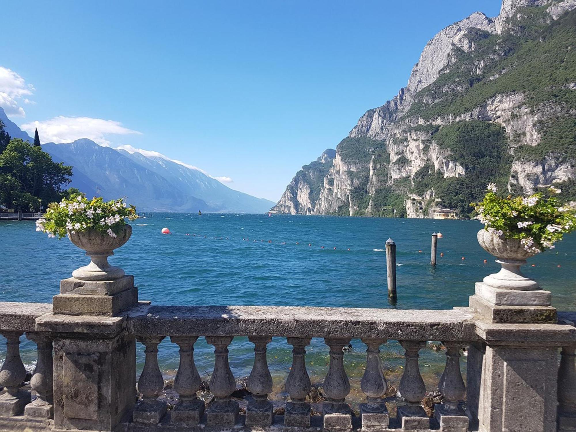 Infinity View Garda Lake Tenno Eksteriør bilde